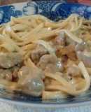 Fettuccini a la crema de verdeo con molleja