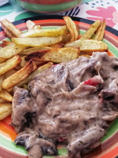 Una foto de Strogonoff rico y fácil (a mi manera)