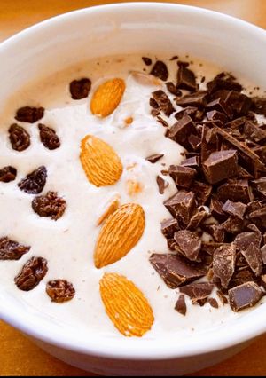 Φωτογραφία της συνταγής Smoothie bowl κορόμηλο (τζάνερα) με σταφίδες