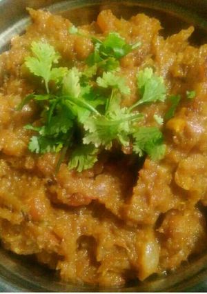 A picture of Shalgam Jaggery saag.
