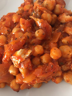 Una foto de Garbanzos con bacalao