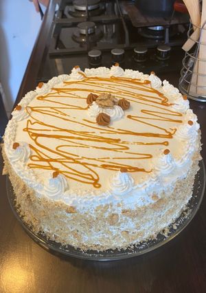 Una foto de Torta de lúcuma manjar nuez