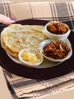 சீசி மல்டை லேயர் நான் (பரோட்டா) செய்முறை முக்கிய புகைப்படம்