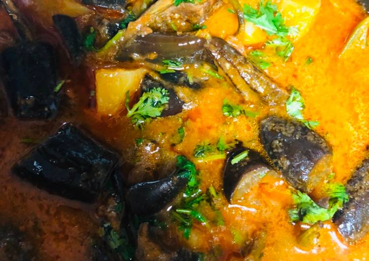 Step-by-Step Guide to Make Favorite Alo bengan salan