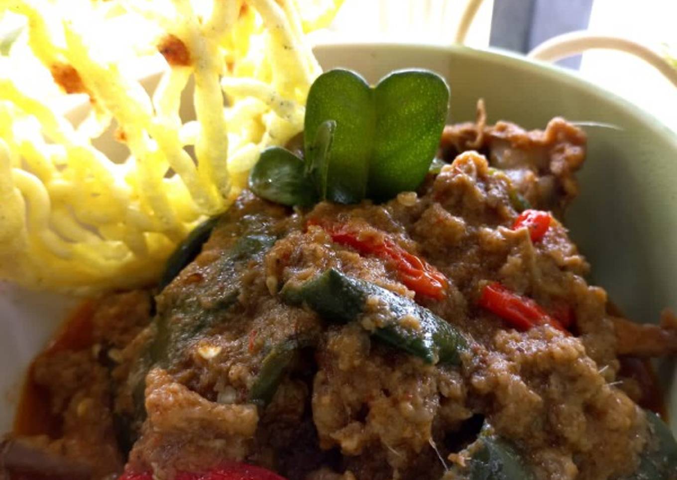 Glotak balungan ayam (petis) khas Tegal