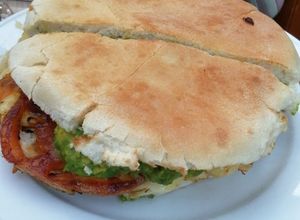 Una foto de Lomito americano