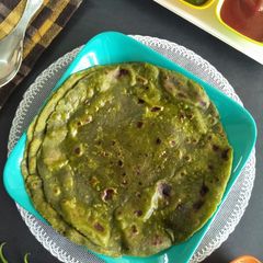 A picture of PAALAK PARATHA (Savoury Spinach Flatbread).