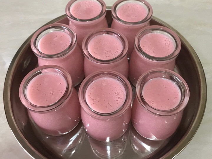 Langkah Mudah untuk Menyiapkan Silky pudding strawberry, Bikin Ngiler