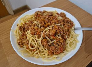 O poză a rețetei Spaghete cu ton și sos de roșii✨.