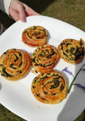 Medvehagymás csiga (tejmentes) recept fotója