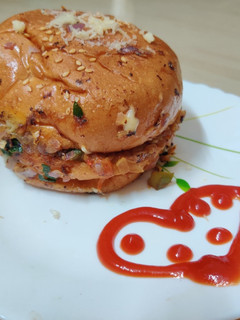 சீஸ் பர்கர் (cheese burger Recipe in Tamil) செய்முறை முக்கிய புகைப்படம்