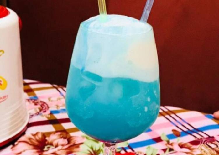 How to Make Quick Blue lagoon mocktail