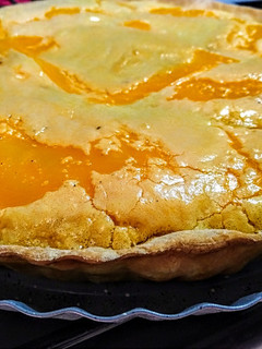 Una foto de Quiche De Fiambres españoles y Queso Americano...!🥧