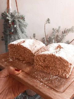 Una foto de Budín de coco y dulce de leche 🥥