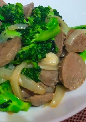 Foto resep Ca brokoli bakso mommylicious