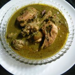 Green Chicken Curry with Nigella seeds A picture of Green Chicken Curry with Nigella seeds.