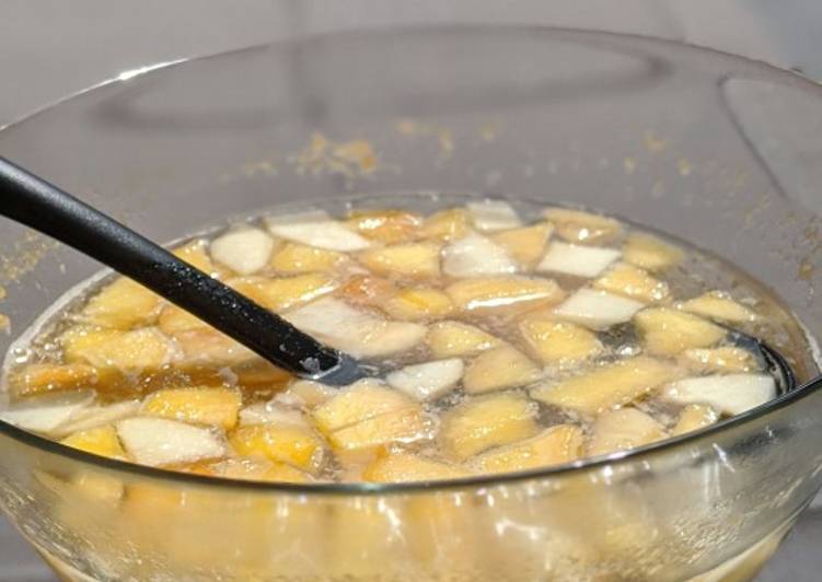 How to Make Super Quick Homemade Sangria blanche