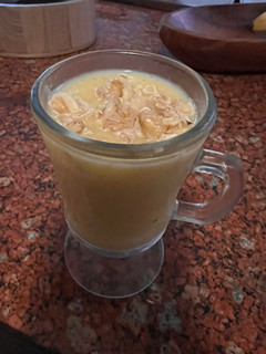 Una foto de MOUSSE DE MANGO nutritivo