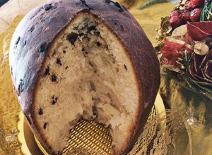 Foto di Panettone al cioccolato semplicissimo