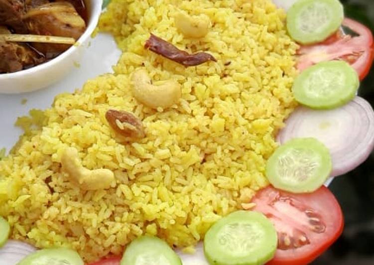 Steps to Make Favorite Pulao with milk