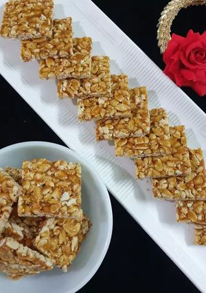 A picture of Peanut Chikki.