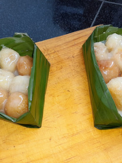 Foto resep Bola singkong kuah santan