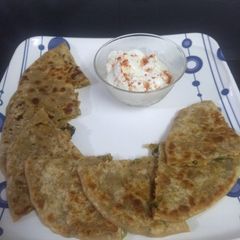 A picture of Moong paratha.