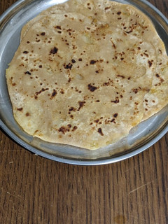 ஆலு பராத்தா(aloo paratha recipe in tamil) செய்முறை முக்கிய புகைப்படம்