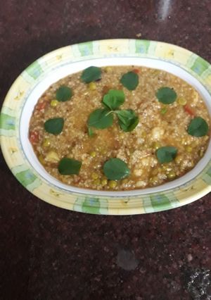 A picture of Punjabi methi BAJRA kichda.