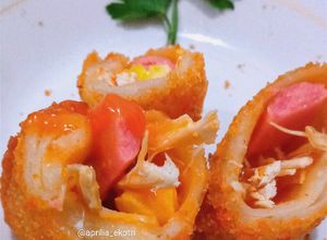 Foto resep Risol Mayo Pedas Manis Isi Ayam, Sosis, dan Telur. Yummiee 🥚🍗