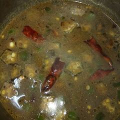 A picture of Dherosher tok(lady's finger chutney).
