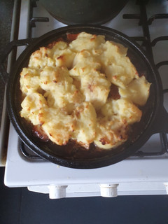 A picture of Shepherds Pie from leftovers.