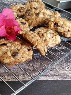 Foto resep Crunchy Oatmeal Olive Oil Cookies (No Mixer)