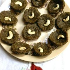 A picture of Jaggery Til Kut.