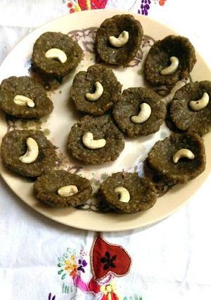A picture of Jaggery Til Kut.