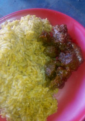 A picture of Jellof rice and pepper meat.