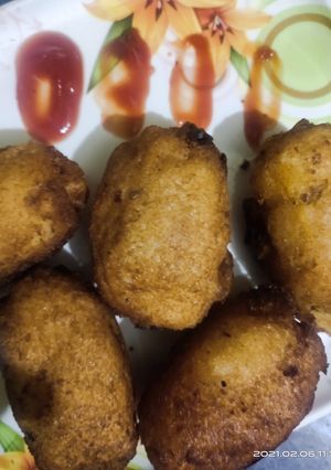 आलू ब्रेड रोल (aloo bread roll recipe in Hindi) रेसिपी मुख्य फोटो