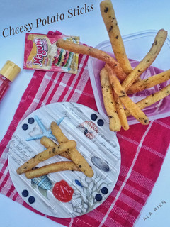 Foto resep Cheesy Potato Sticks