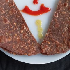 A picture of Ragi jowar vegetable paratha.