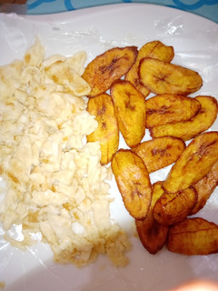 A picture of Scrambled egg and plantain.