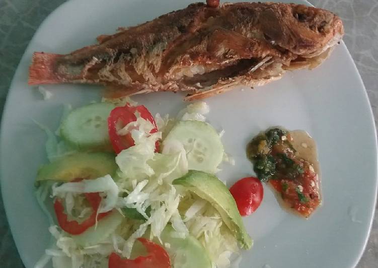 Pescado frito (huachinango) Receta de Maryt Baez Cookpad