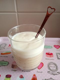 Una foto de Vasito de plátano y yogur