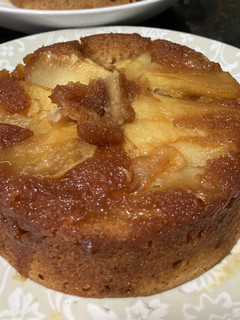 Una foto de Torta invertida de manzana