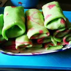 A picture of Dadar gulung Polkadot.