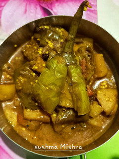 बैंगन आलू की सब्जी (Baingan aloo ki sabzi recipe in hindi) रेसिपी मुख्य फोटो