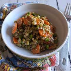 Foto di Farro Perlato Saltato con Piselli e Carote