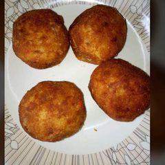 A picture of Marshes potatoes ball.