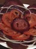 Ensalada de remolacha con tomate.