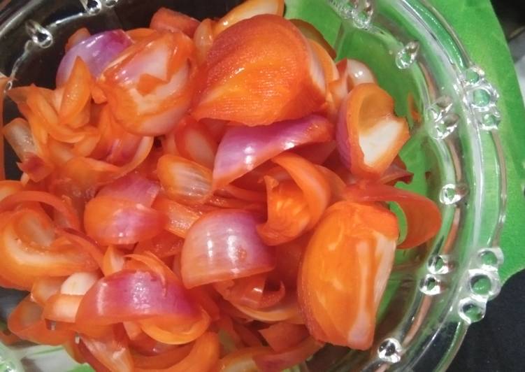 How to Make Quick Vinegar Onion