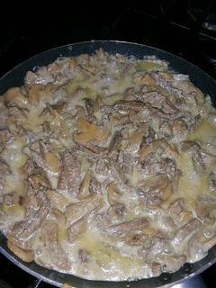 A picture of Beef Stroganoff.